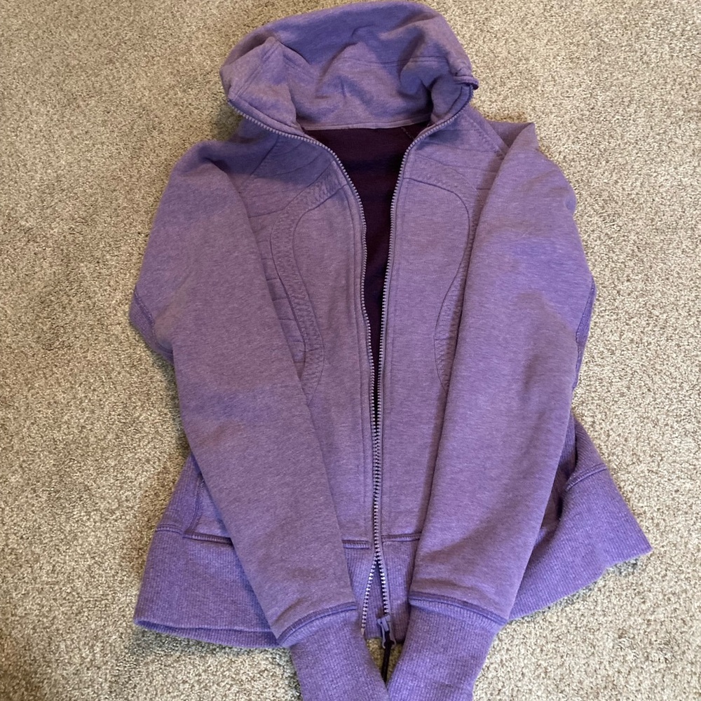 Lululemon Scuba 6